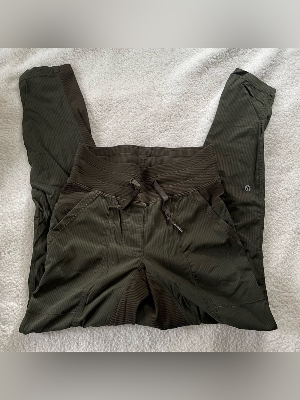 Lululemon Forest Green Athletic Lounge Joggers Women’s Size 2 with Drawstring